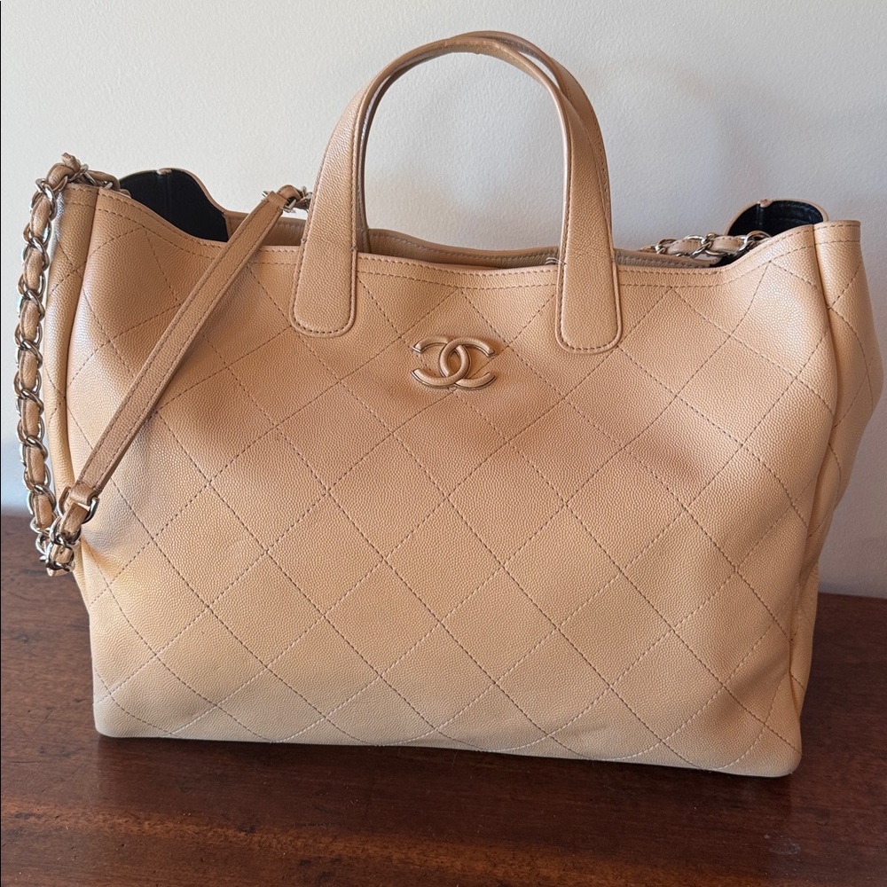 Chanel Lady Coco Shopping Tote‎ - Picture 2 of 11